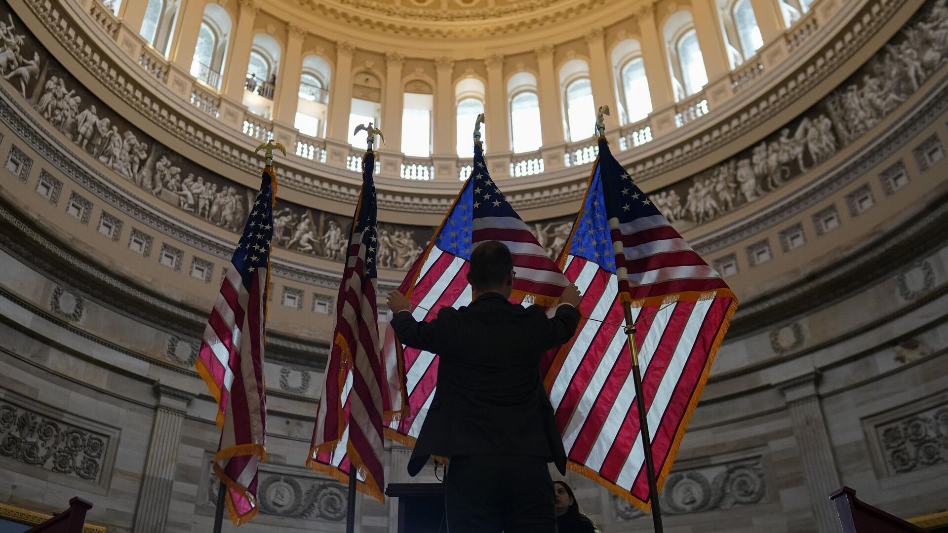 WSJ предположил, как США могут заставить Украину заключить сделку